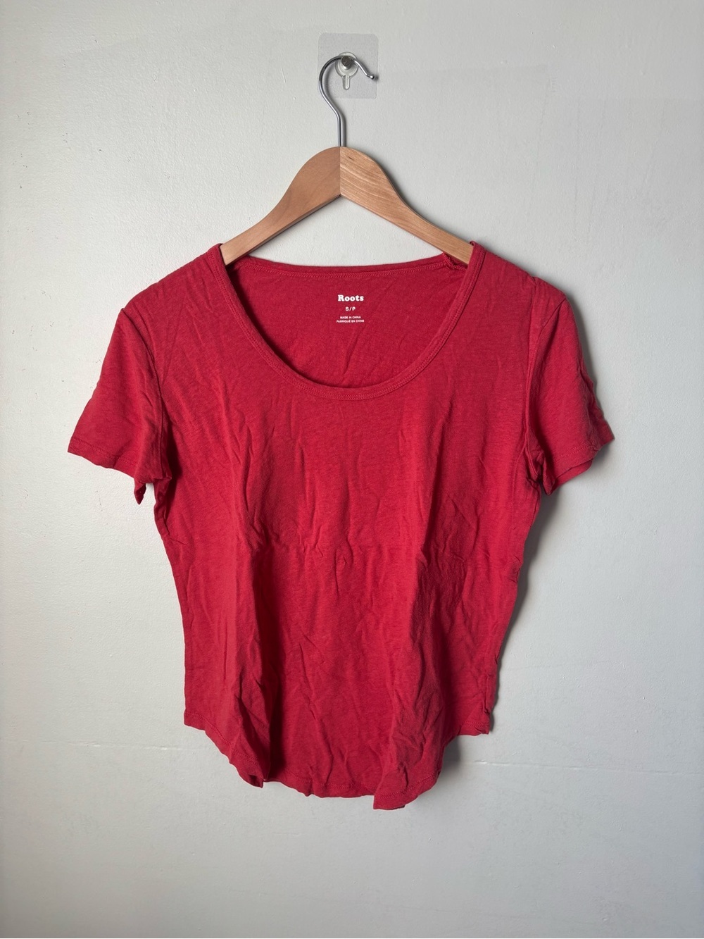 Roots Women's Size Small Red Cooper Beaver Logo Classic Heritage Vibe Tee